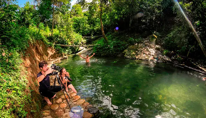 amazon-tour-zona-cultural-aguas-calientes-manu